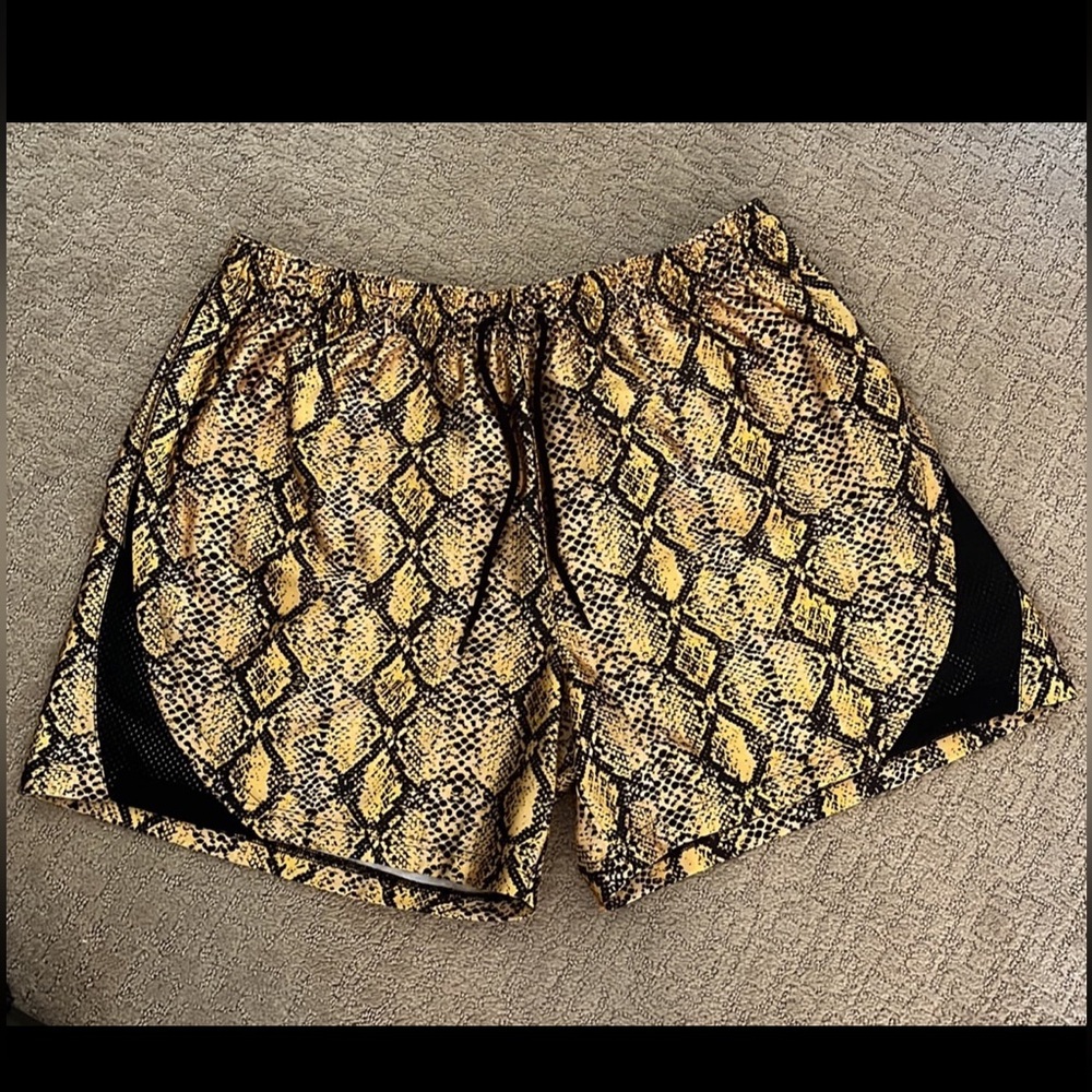 NWT Nike Loose Fit Fly Athletic Dri-Fit Shorts 2XL